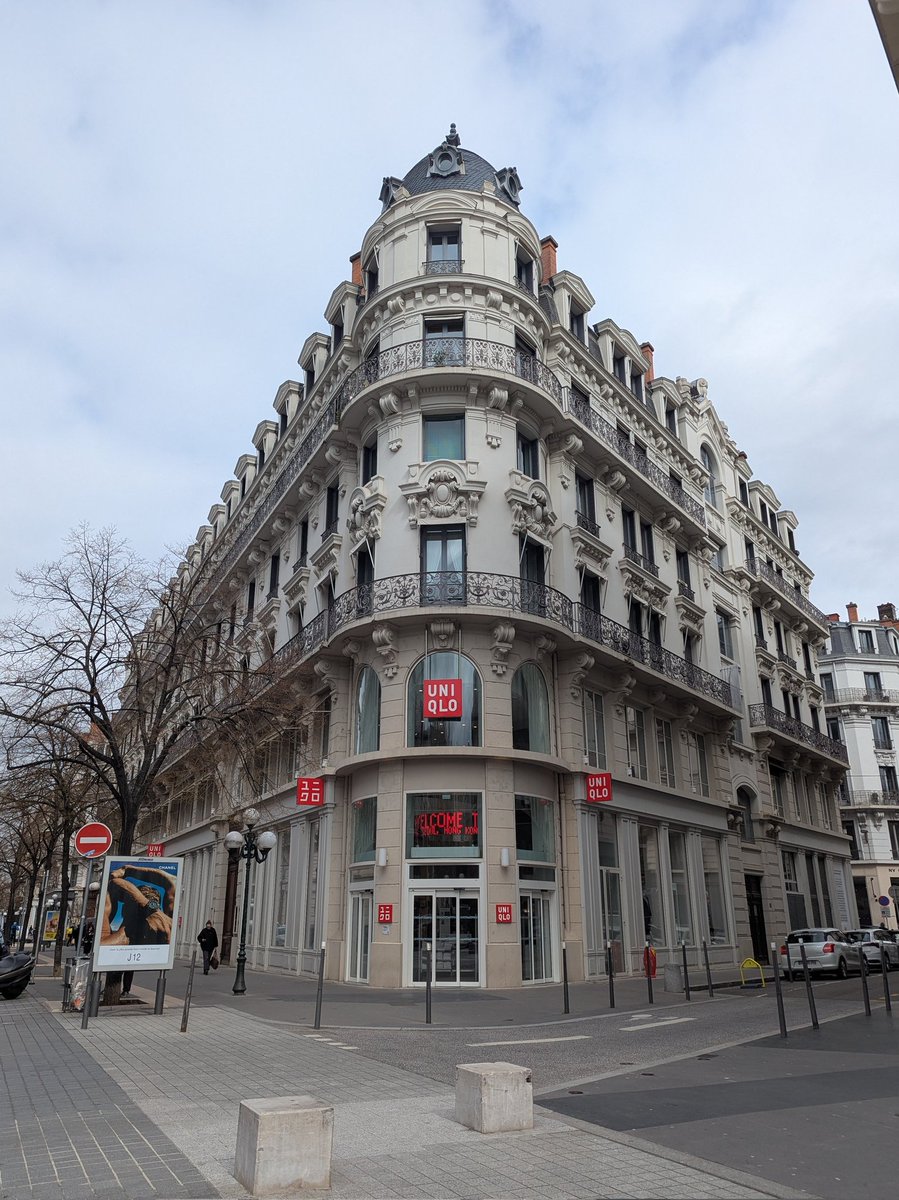 nameless alice tweet media