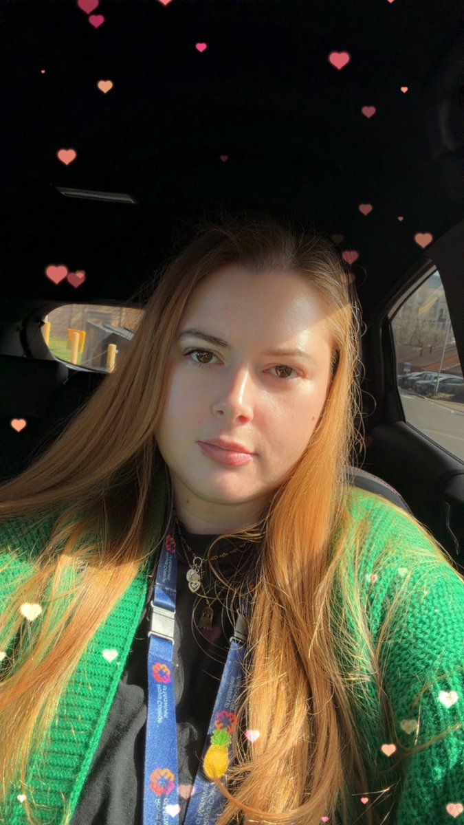Lizzy Maunder 🦦 tweet media
