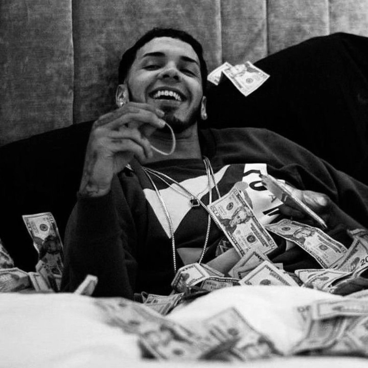 KPI Sleazy tweet media