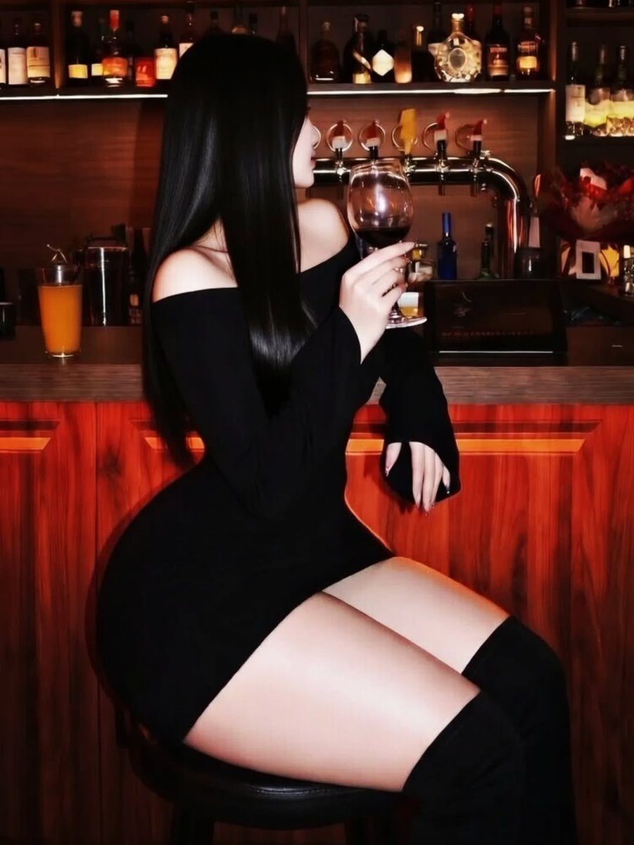 GODDESS HANNA 💙 FINDOM tweet media