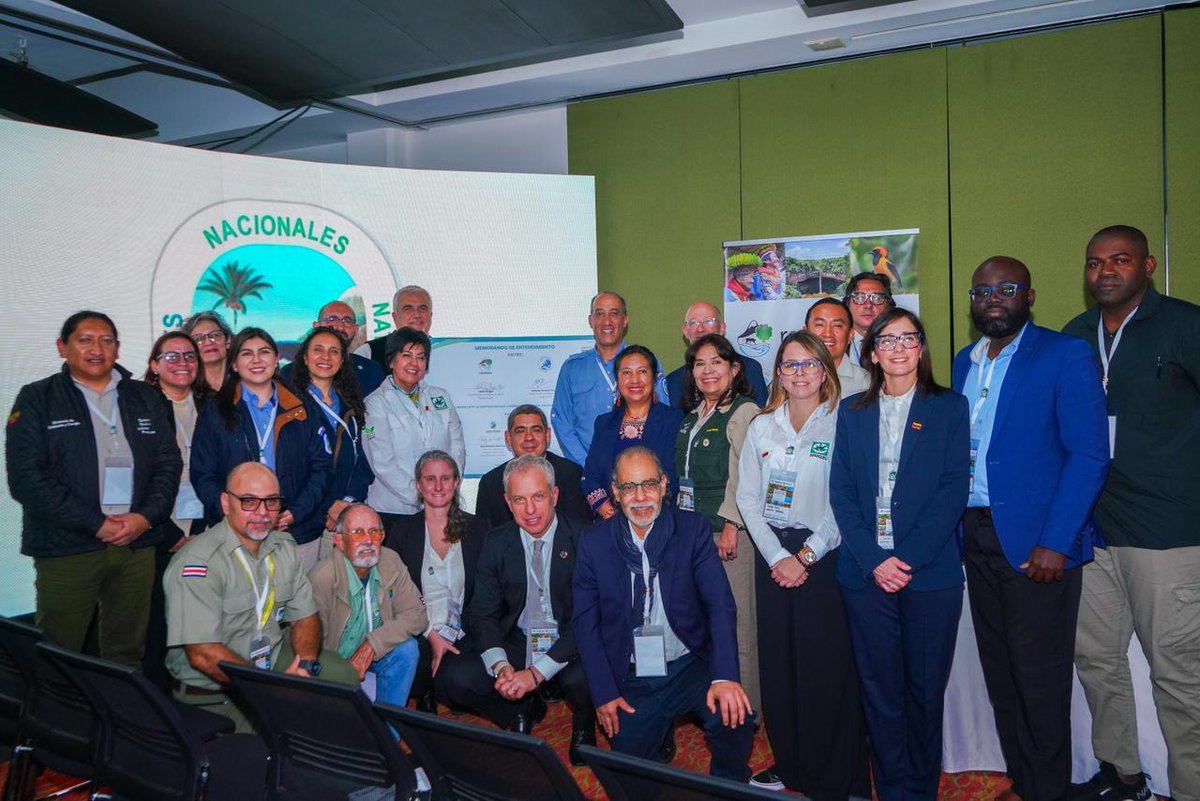 IDEAMColombia's tweet photo. #IdeamInforma l Hoy participamos en la instalación del Consejo Regional de #RedParques, plataforma de 23 países de América Latina y el Caribe para la gestión de áreas protegidas.
Con presencia de @FAO_Colombia, @ParquesColombia , @MinAmbienteCo y la Unión Europea, se avanzó en rutas de cooperación para la conservación de bosques amazónicos.
Desde #Ideam apoyamos esta agenda como parte del proyecto #BosquesParaLaVida 🌳