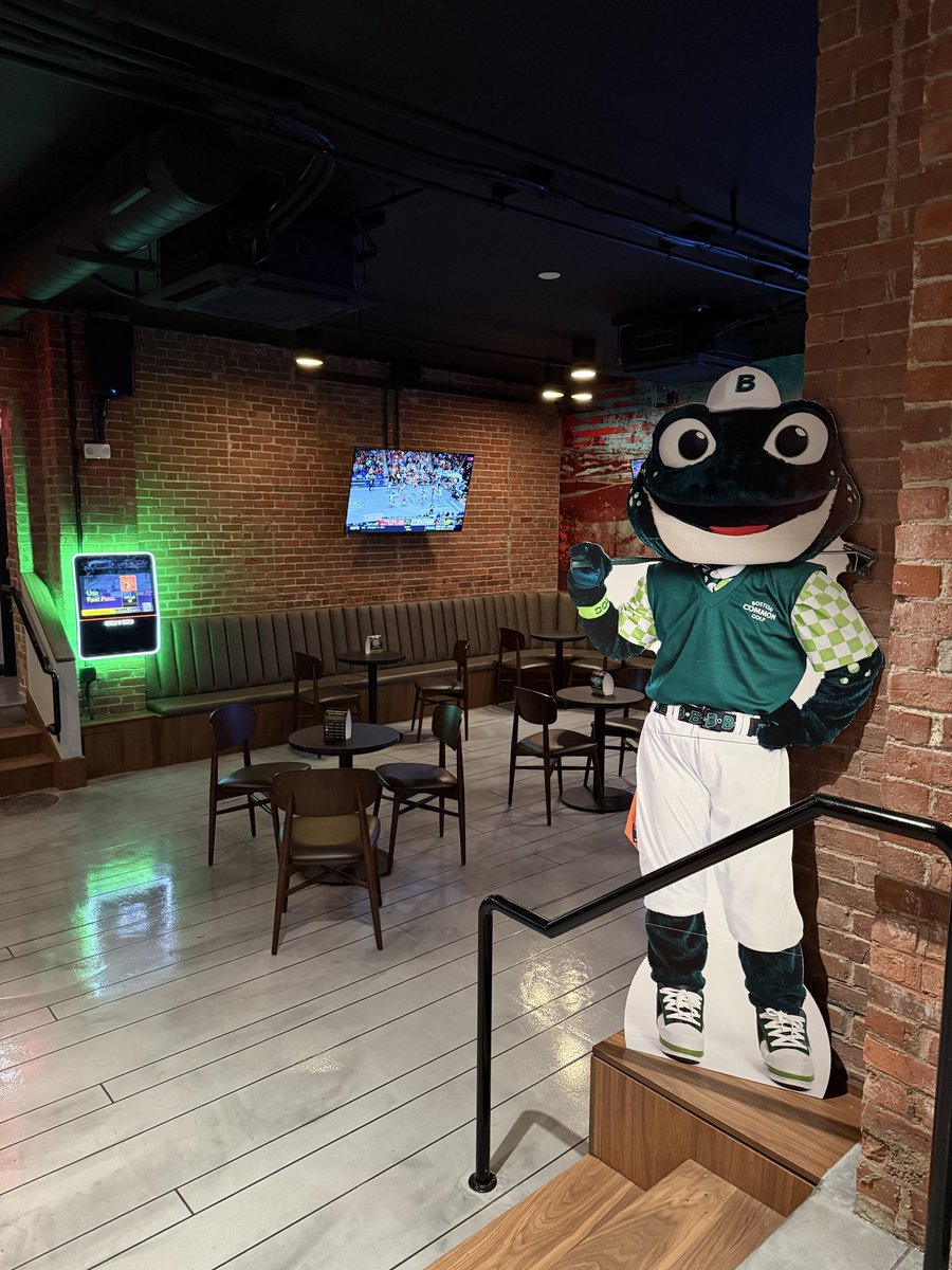 commongolf's tweet photo. The calm before the storm. Join us tonight at @golfbroadway to cheer on your Ballfrogs in the Semifinals #WinItAll https://t.co/lc55aEKEN3