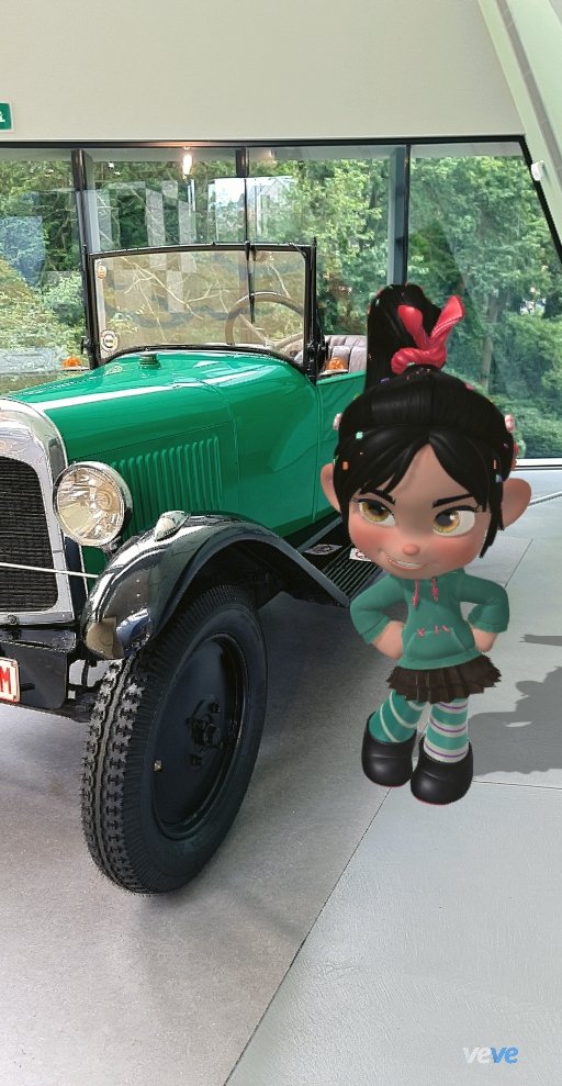 Marconline tweet media