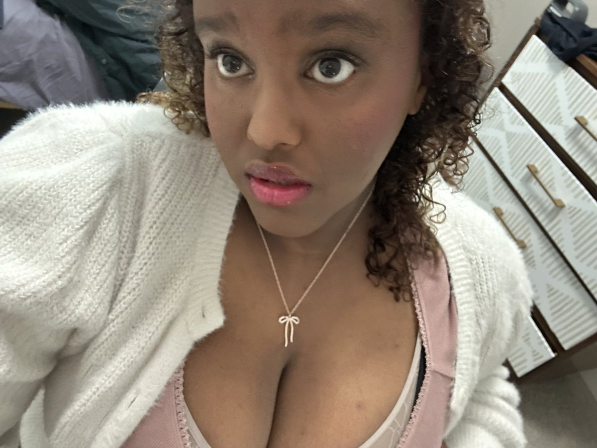 talya ୨୧ tweet media