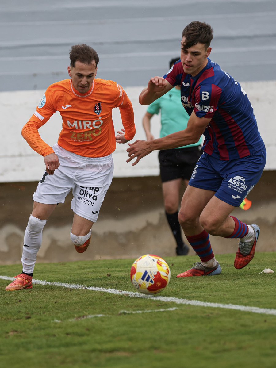 Reus FC Reddis tweet media