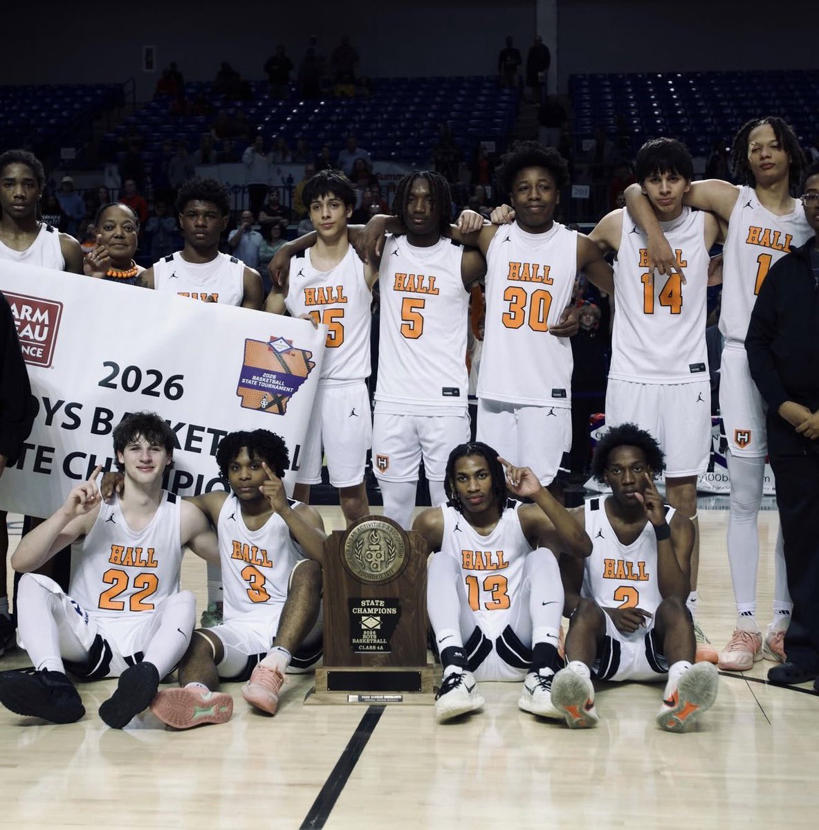 NatalieJo1819's tweet photo. Congratulations to your Arkansas Basketball 4A State Champions
 🧡@HallHighBBall🧡 https://t.co/i1QiZiIvqK