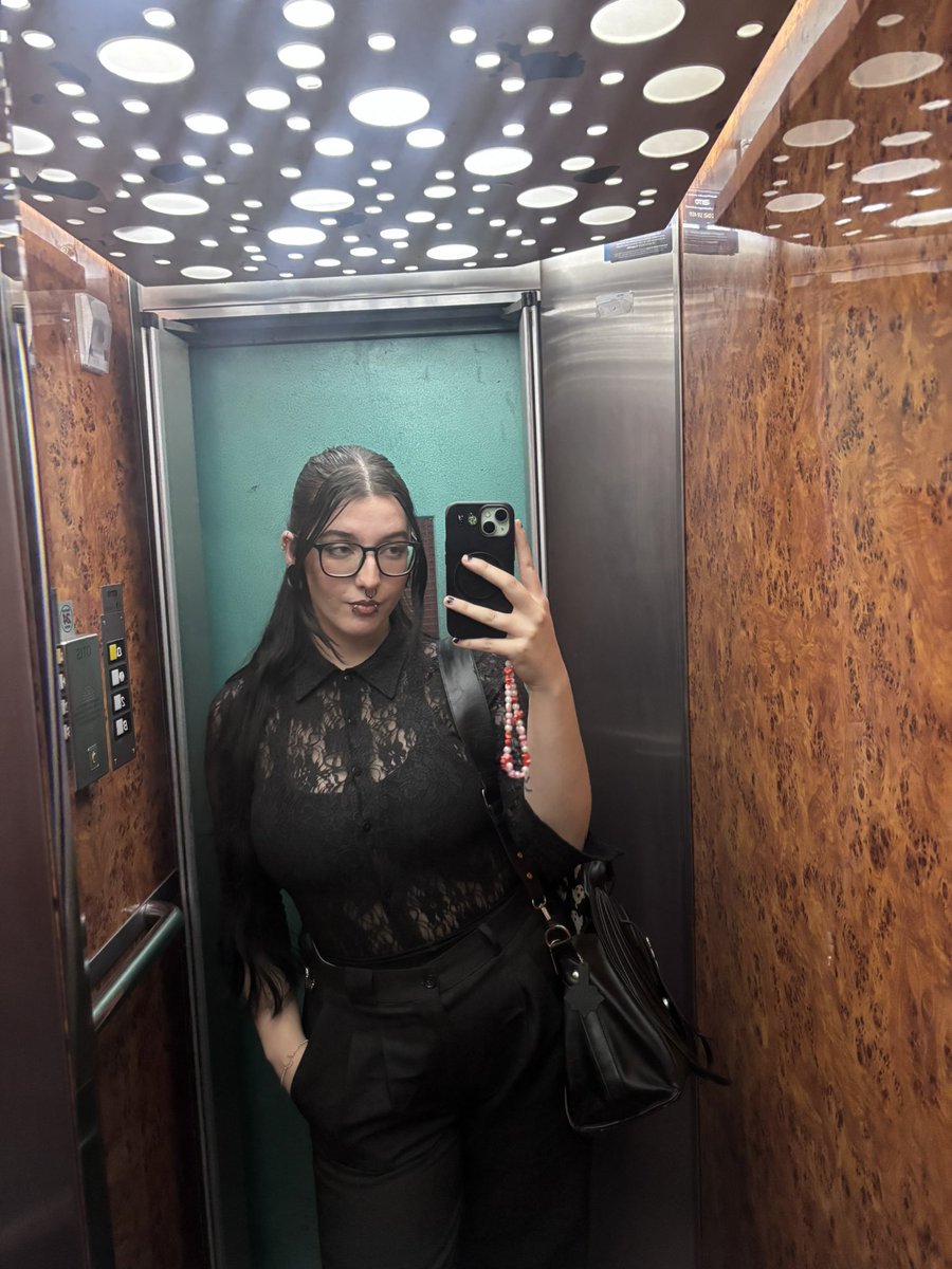 🕸️elesa🕷️ tweet media