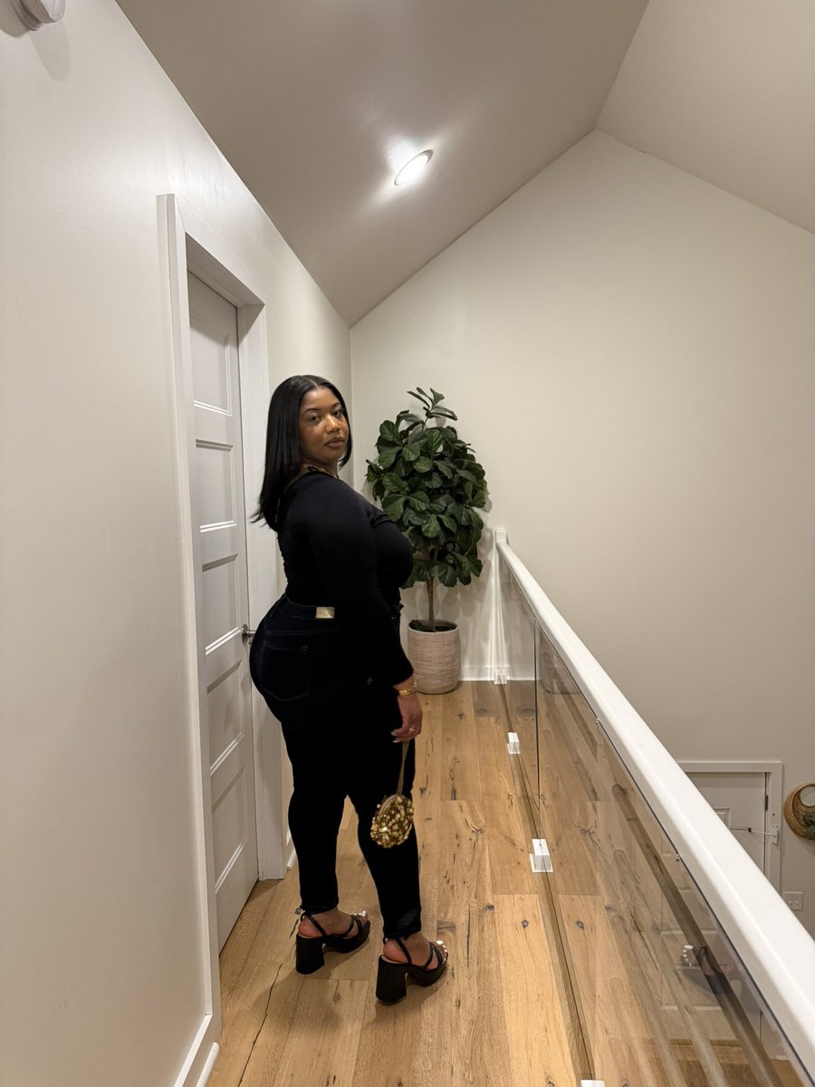 Kira Kendra tweet media