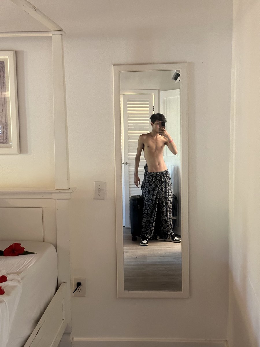 latinoboy tweet media