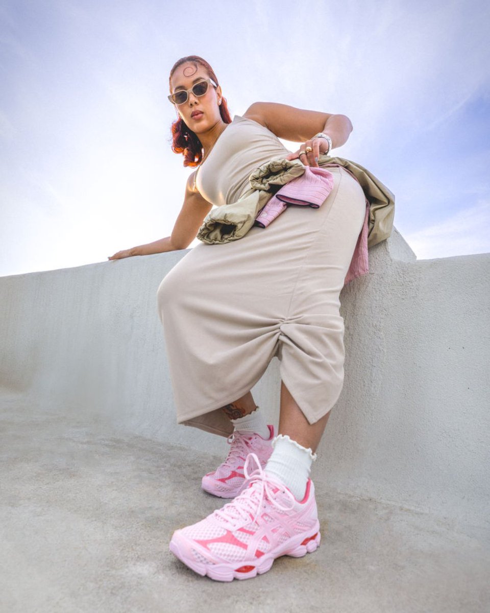 Foot Locker tweet media