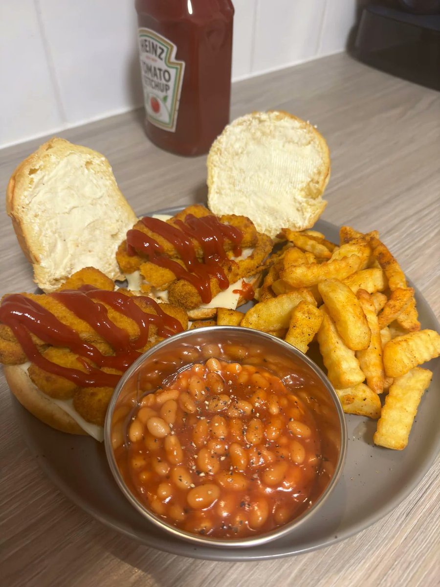 Dinner with Beans 🍽️ tweet media