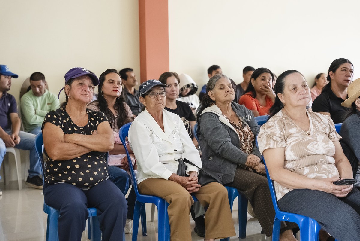 utplvinculacion's tweet photo. En el evento de cierre, junto al GAD Fundochamba, se socializaron resultados y se destacó el trabajo conjunto entre academia y comunidad. 🤝
💙 La UTPL reafirma su compromiso con la vinculación y el desarrollo sostenible de las comunidades.

#VinculaciónUTPL #UTPL https://t.co/pdgXY0GP2h