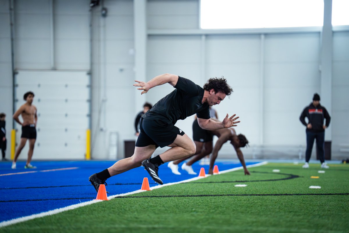 GVSU Football tweet media