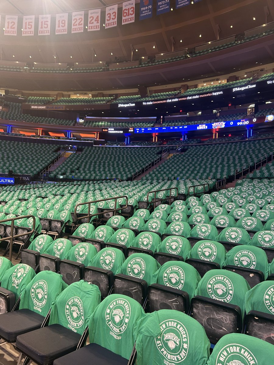 SbondyNBA's tweet photo. Knicks going green out for St Paddy’s Day https://t.co/7RgAMrEex2
