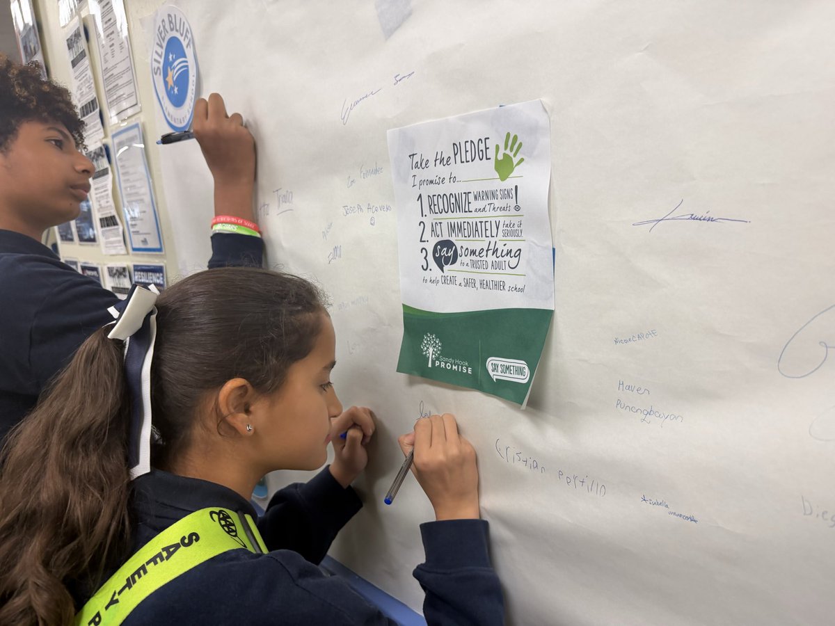 SilverBluffElem's tweet photo. SBE Students &amp; Staff engage in Sandy Hook Promise’s National Say Something Week. Say Something empowers students to be responsible citizens who look out for one another to support a safer, healthier school climate. Thank you Shining Stars 🌟 https://t.co/csdAg4s1mi