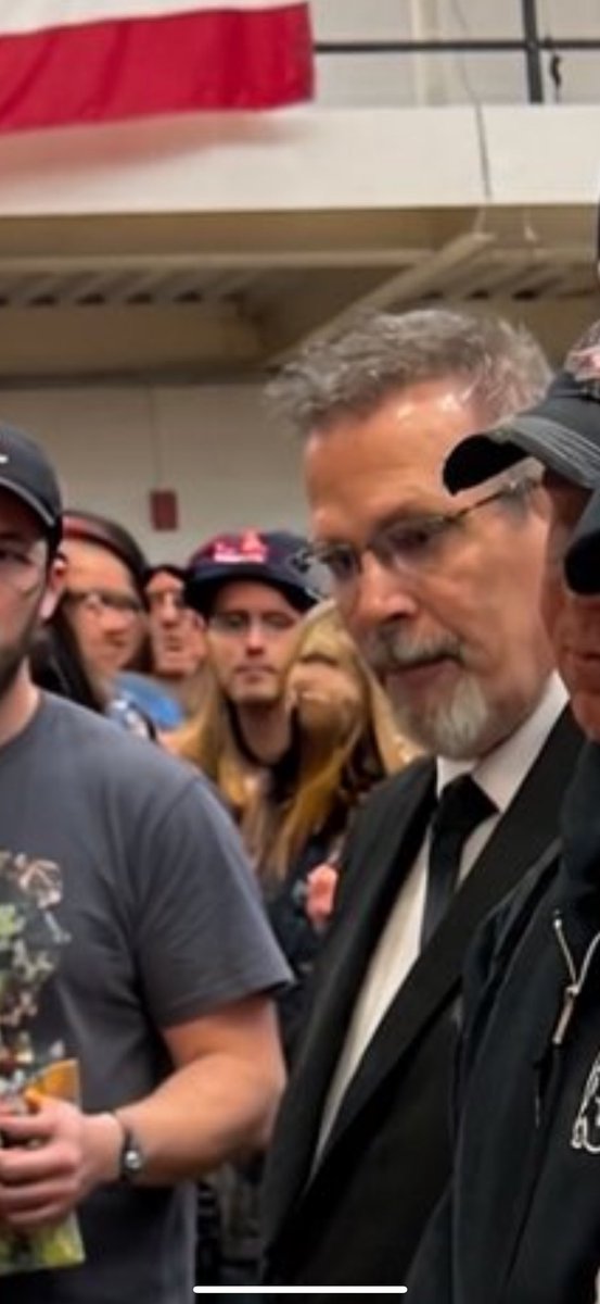 Osh Kosh Big Josh tweet media