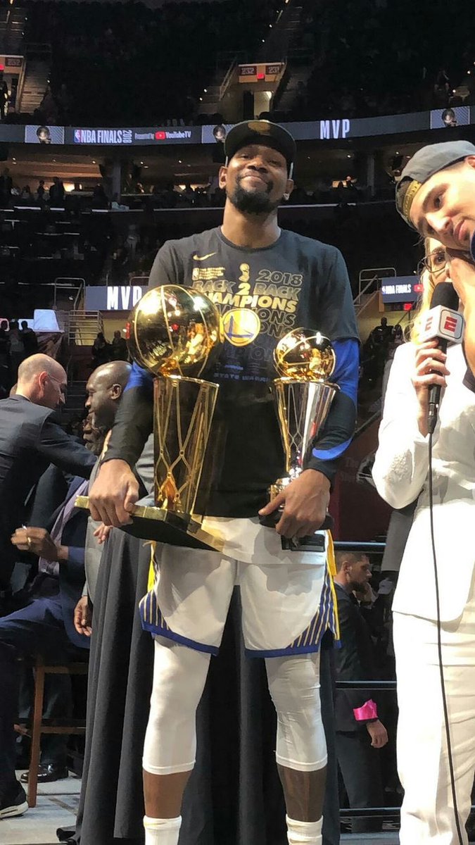 Stunna000_'s tweet photo. The whole NBA world couldn’t wait til 7 had a bad game so they can go off on him but no mentions when he had a game winner the hate is real lot of mfs still mad about his decision in 2016 still lol can’t hate my goat shi gone get real Wednesday #allfire https://t.co/ACJ2L6Ay01