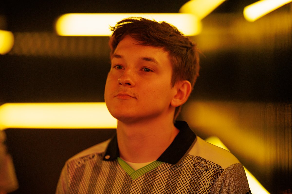 EWC Extra tweet media