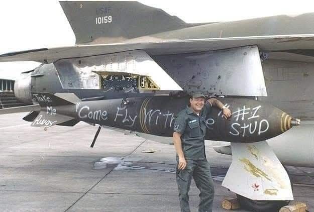 Destroyer Escort tweet media