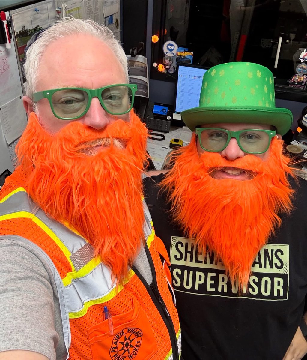 Eric Mikkelson tweet media