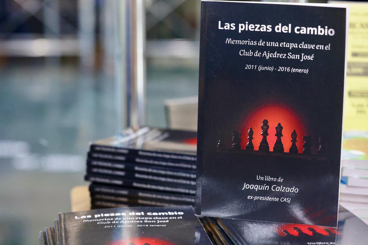 FranRodGom's tweet photo. Hoy he tenido el placer de participar en la Estación de las Letras 2026 con la presentación del libro "Las piezas del cambio" de Joaquin Calzado. Un libro de una persona "inquieta" que cuenta su experiencia personal como presidente del Club Ajedrez San José. https://t.co/x3aMpumey0