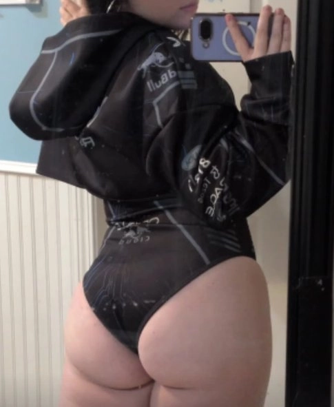 chloe ✦ tweet media