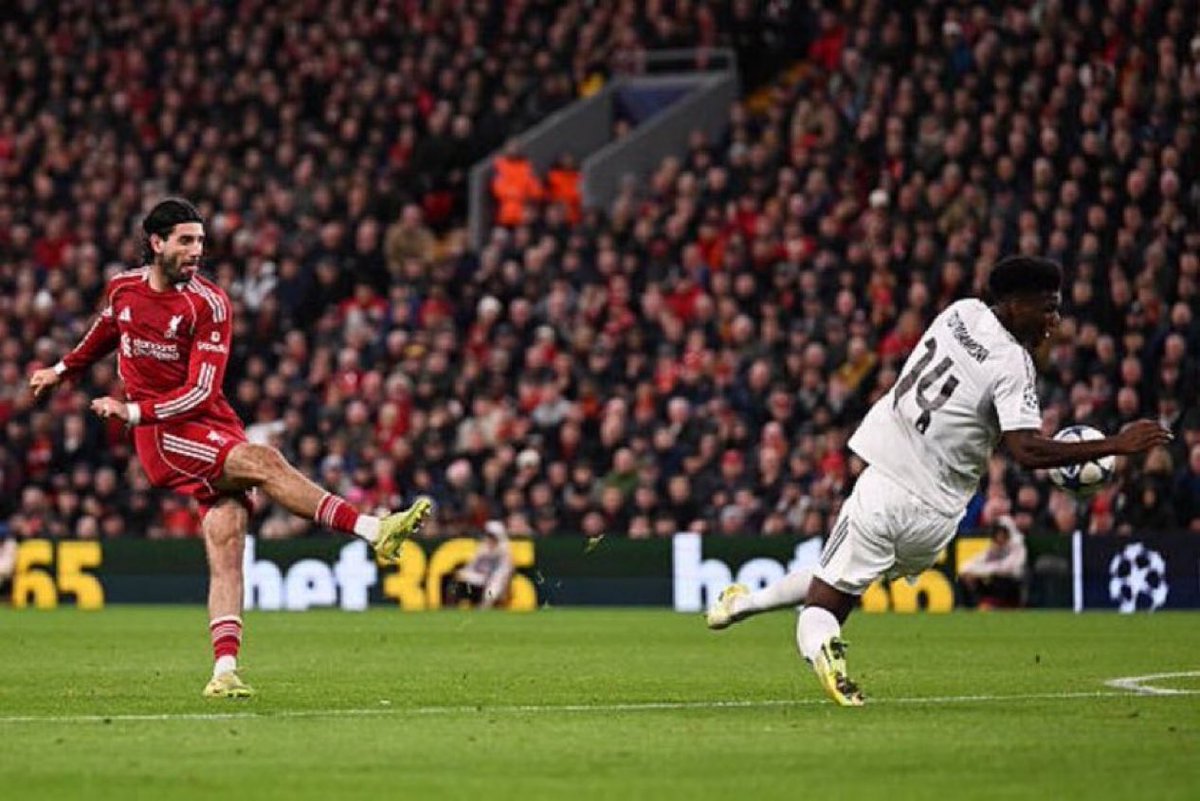 Has Real Madrid robbed a club ? tweet media