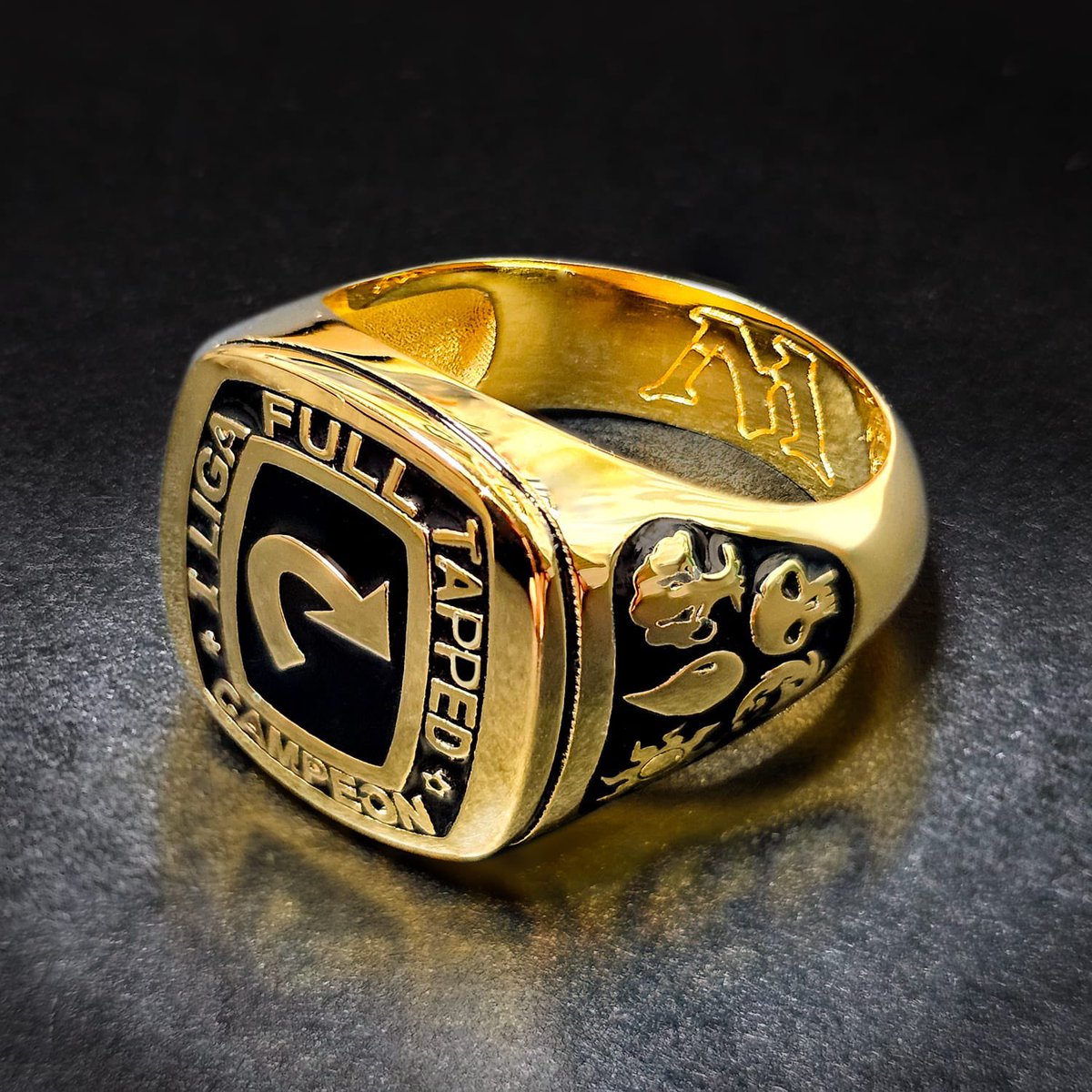 FullTapped tweet media