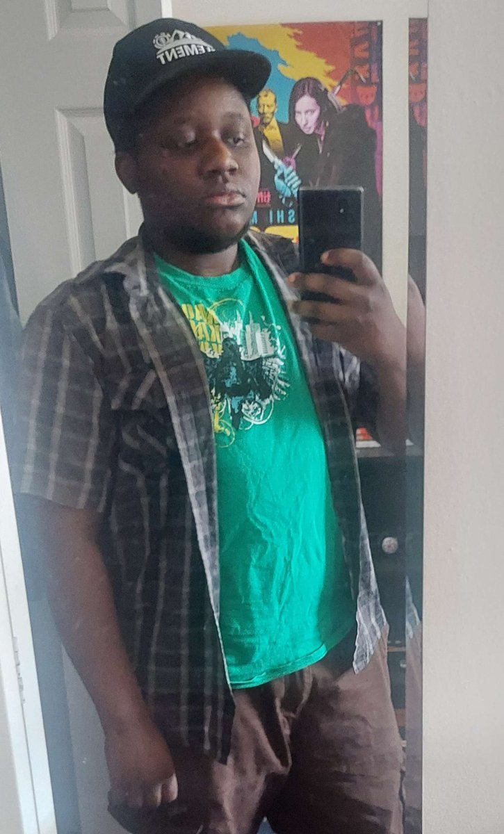 If any can help my guy Jared out, he's a trans guy in need of food and a few extra $$s to make ends meet. 

He's had a rough time recently and needs some support from our community

Anything you can spare would help him out massively!

cashpp: $goneoutinstyle
paypl: bushidobandit