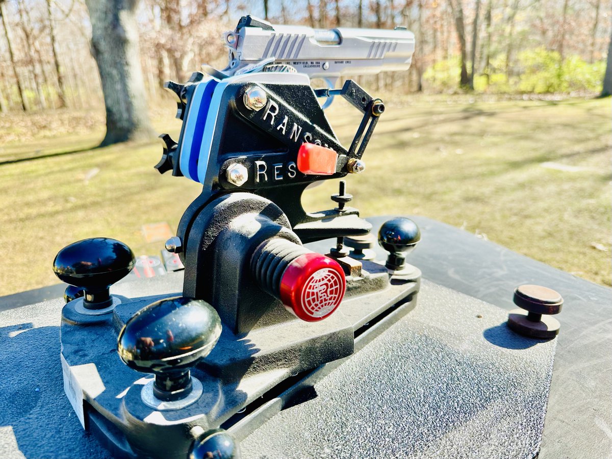 Guns & Ammo Magazine tweet media