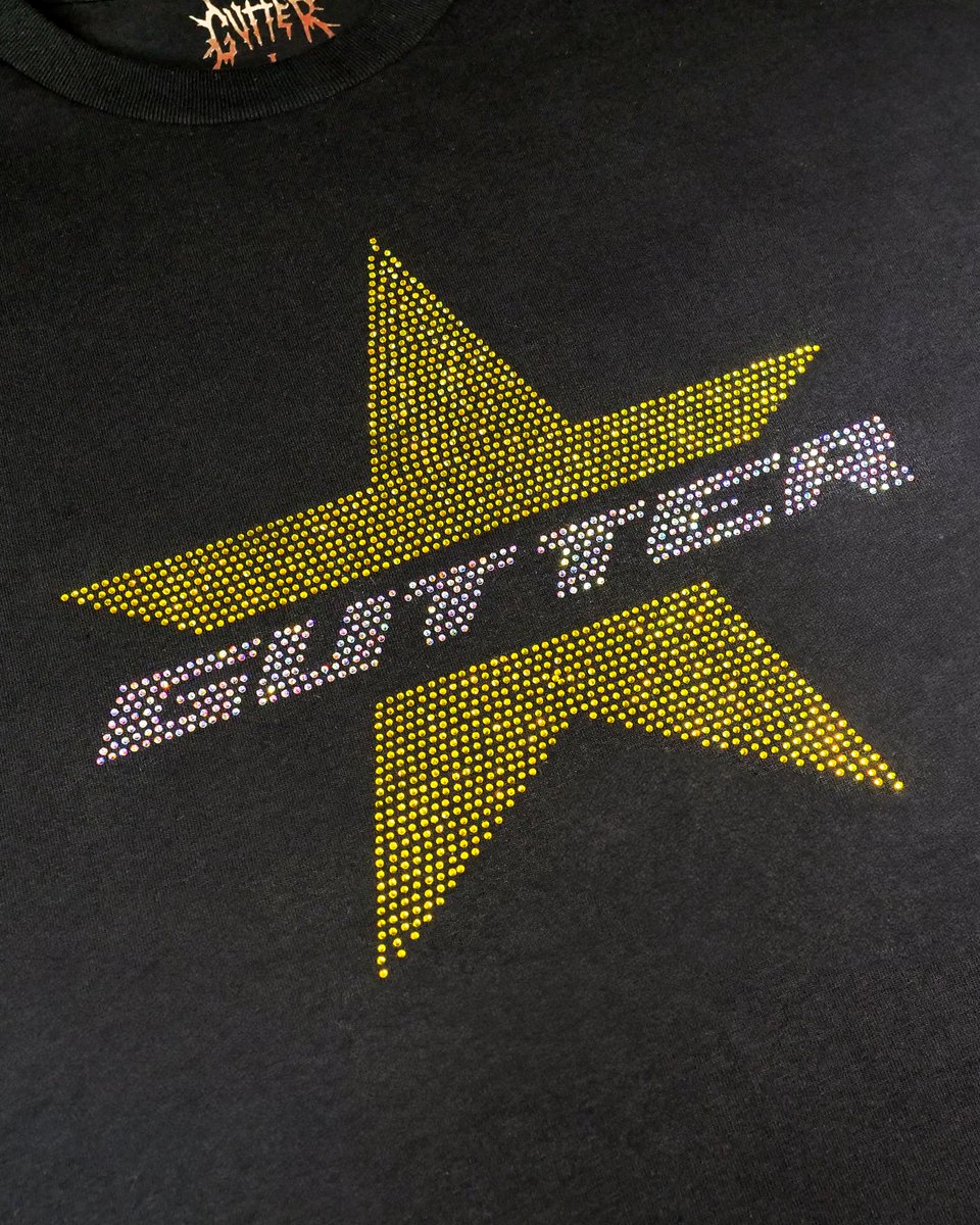 guttercompound's tweet photo. The Gutter® Rhinestone Star Heavyweight Tee Drops next Tuesday, March 24th at 10AM PST. Who’s ready for a new @guttercompound drop? Let ‘em know! ⭐️🩸

- Rhinestone 'Gutter Star' Design on Center of Chest
- 100% Organic Cotton Heavyweight T-Shirt
- True to Size Fit https://t.co/mjp6RaAvQ7