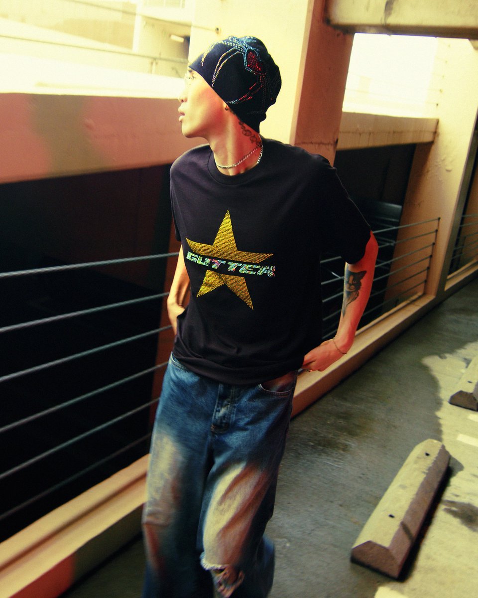 guttercompound's tweet photo. The Gutter® Rhinestone Star Heavyweight Tee Drops next Tuesday, March 24th at 10AM PST. Who’s ready for a new @guttercompound drop? Let ‘em know! ⭐️🩸

- Rhinestone 'Gutter Star' Design on Center of Chest
- 100% Organic Cotton Heavyweight T-Shirt
- True to Size Fit https://t.co/mjp6RaAvQ7