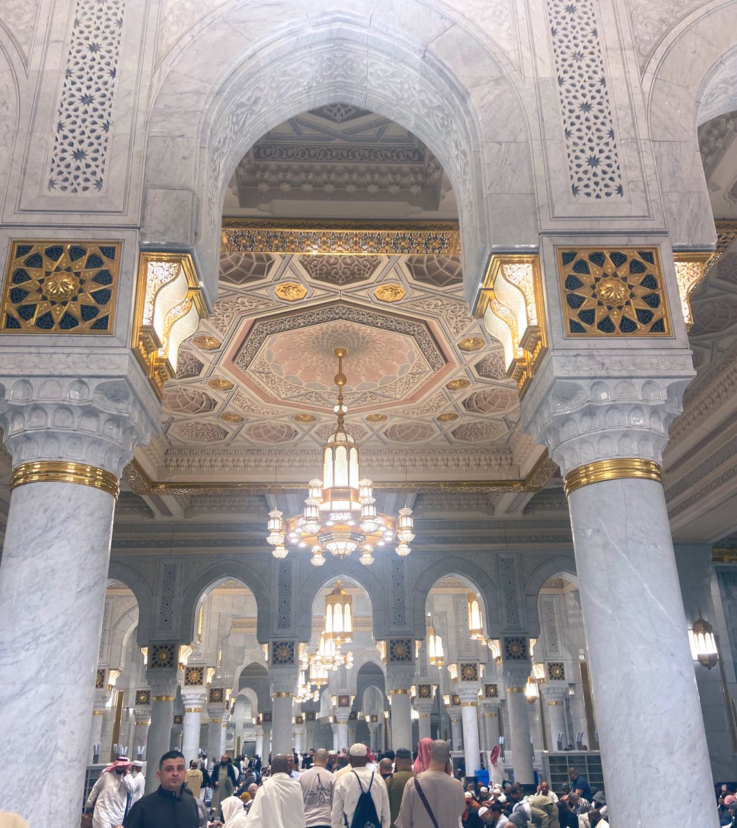 غسان tweet media