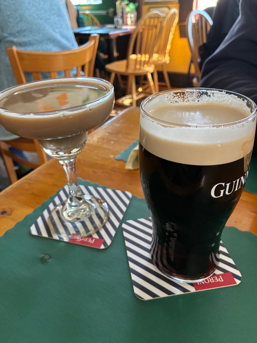 Cape Cod Bars tweet media