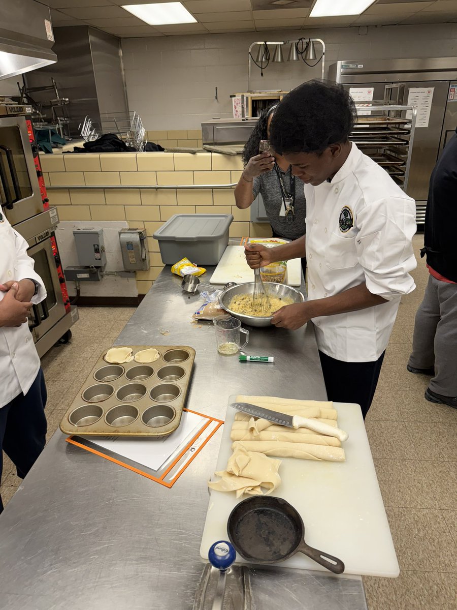 Western High School tweet media