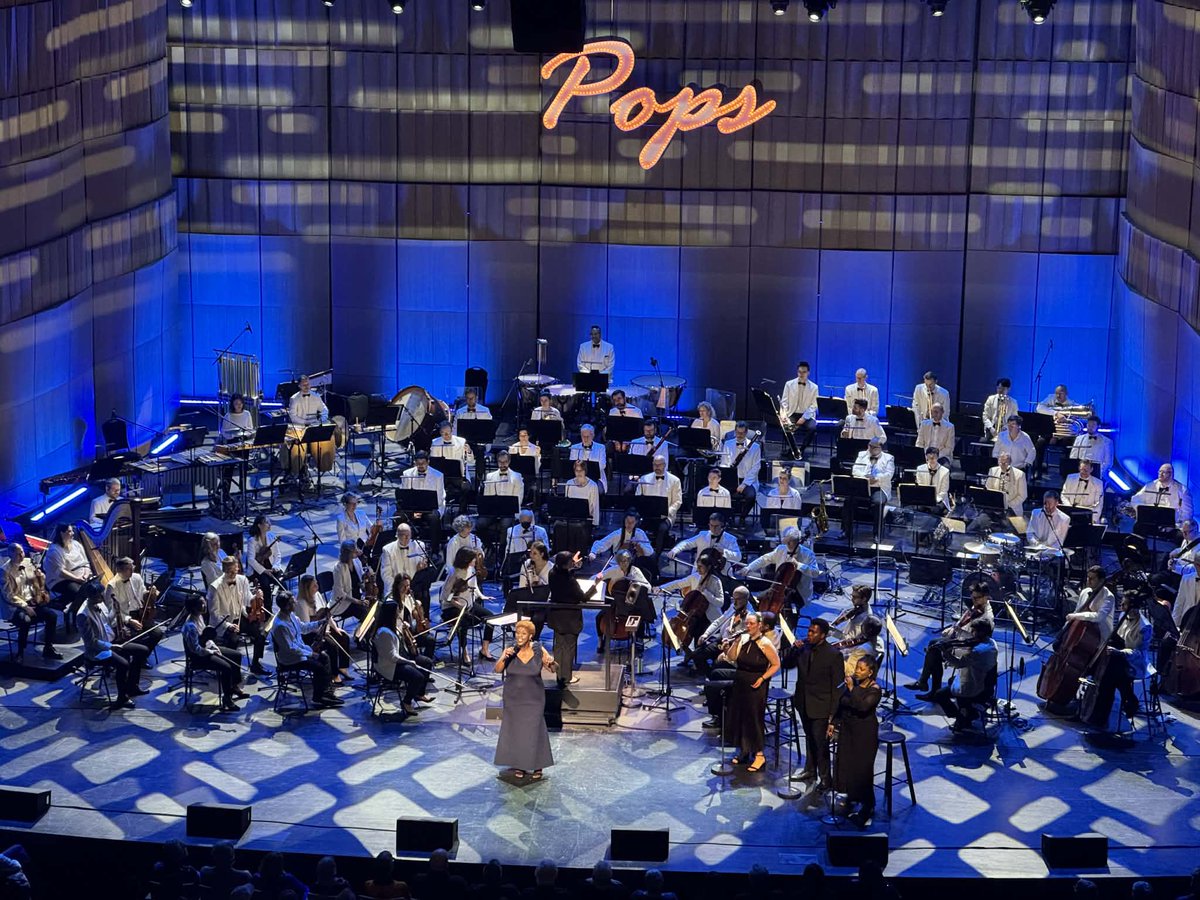 h5_cs's tweet photo. 前日に呼ばれてNational Arts Centre Orchestraにてポップス、蓋開けてみたら40ページくらいあって大変でした。 https://t.co/BqTmUZTzo1