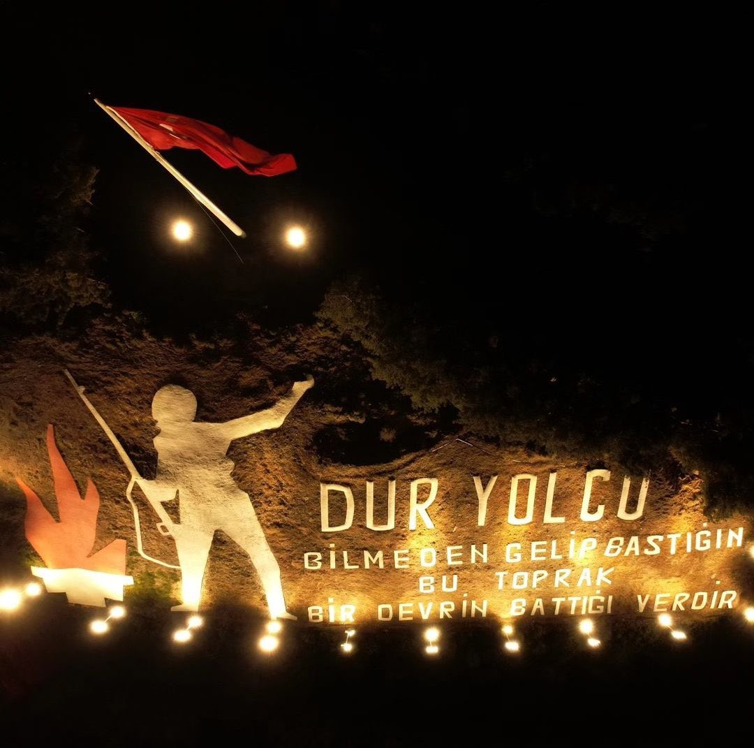 “Truva bir hayaldi, Çanakkale gerçek!”

Zaferin 111. Yıldönümünde Çanakkale’yi geçilmez kılanlara saygıyla…