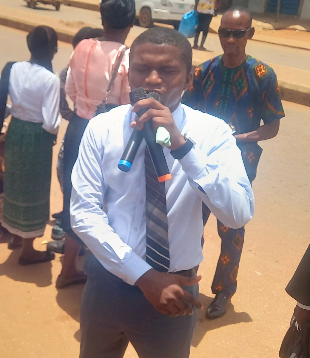 ✝ Bishop tweet media