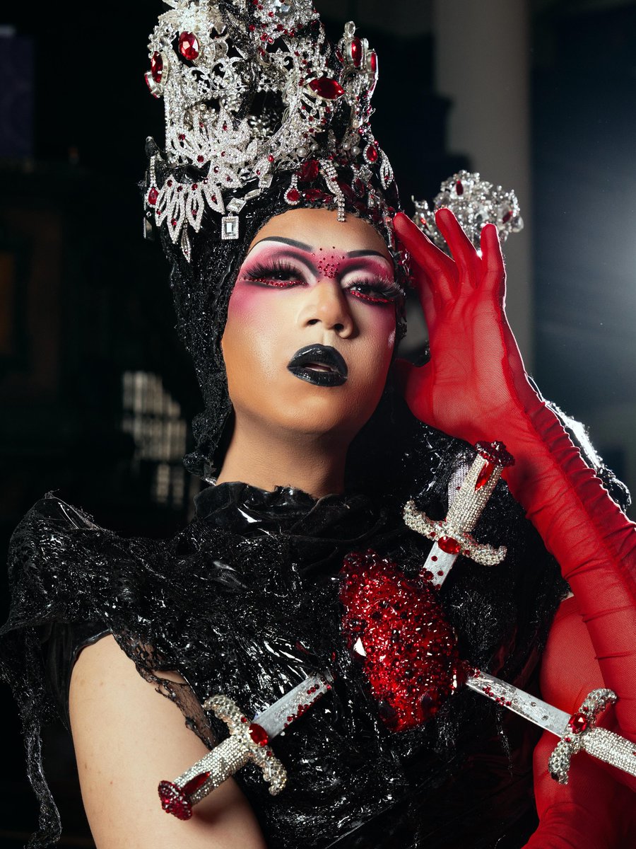 DragBasee's tweet image. Tia Kofi stuns in her step-down look for #DragRaceUK vs The World.