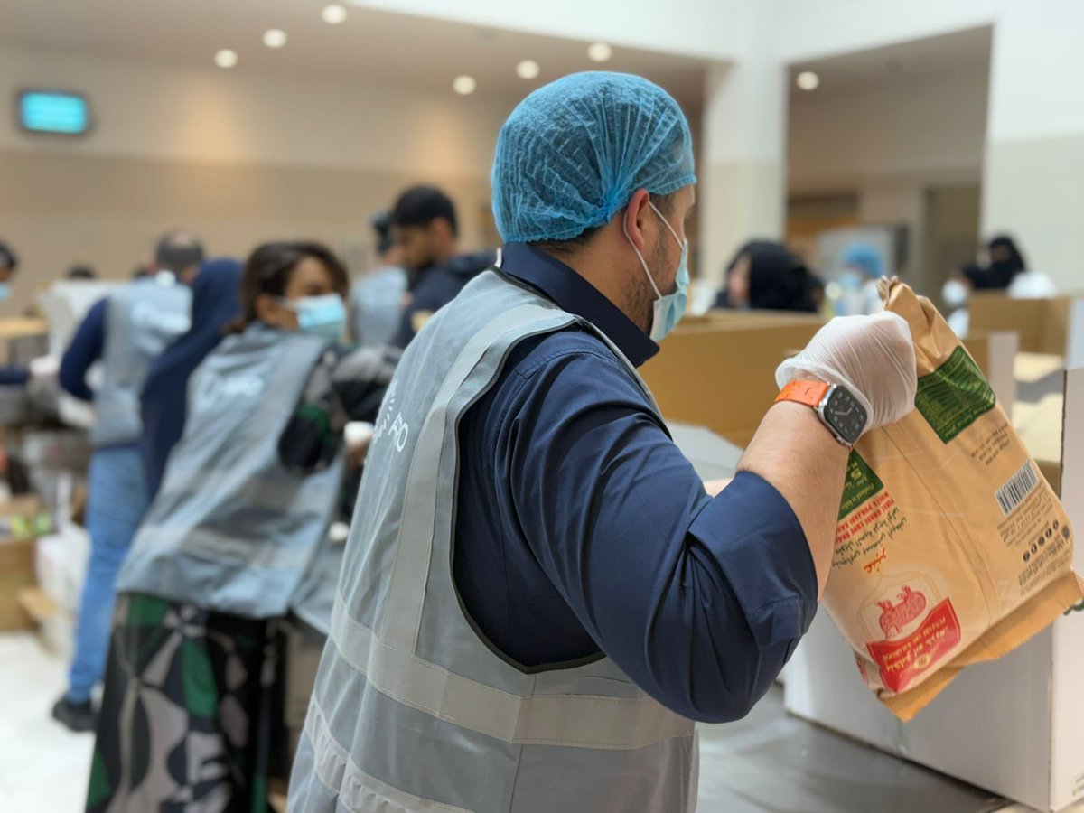 إطعام tweet media