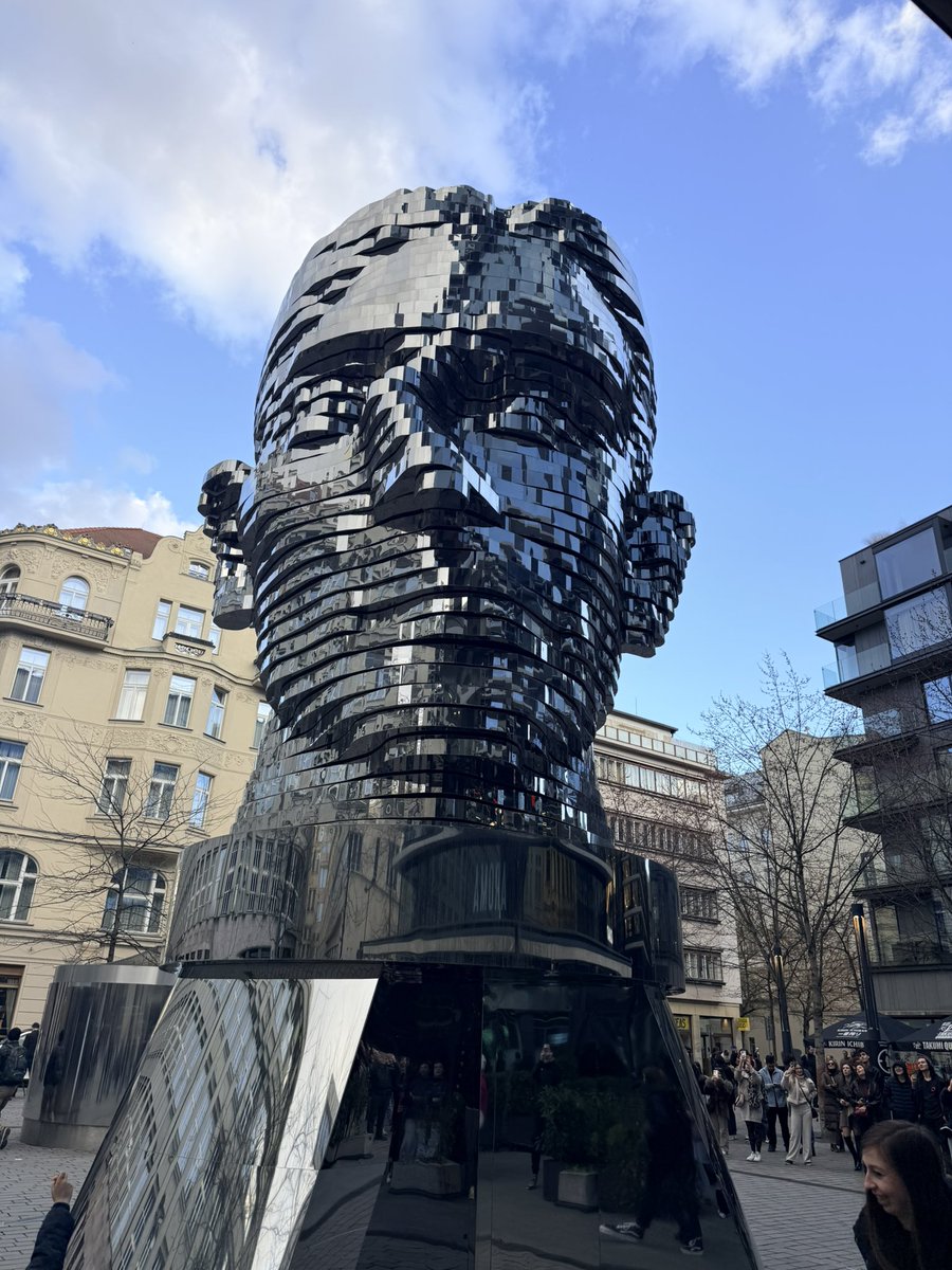 ETCHÉAROBASQ tweet media