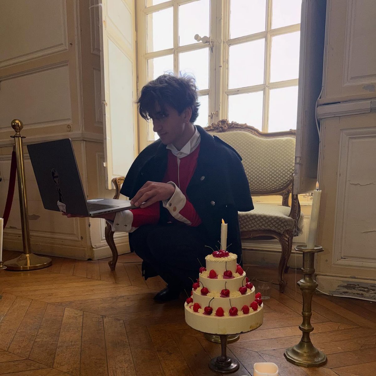 Sunlight tweet media