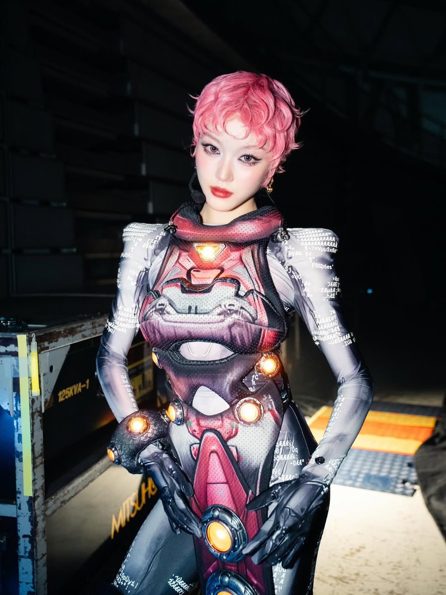 CHISA GLOBAL tweet media