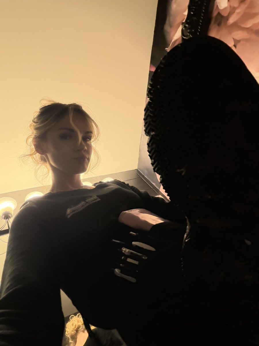 Goddess Trinity 💕 tweet media