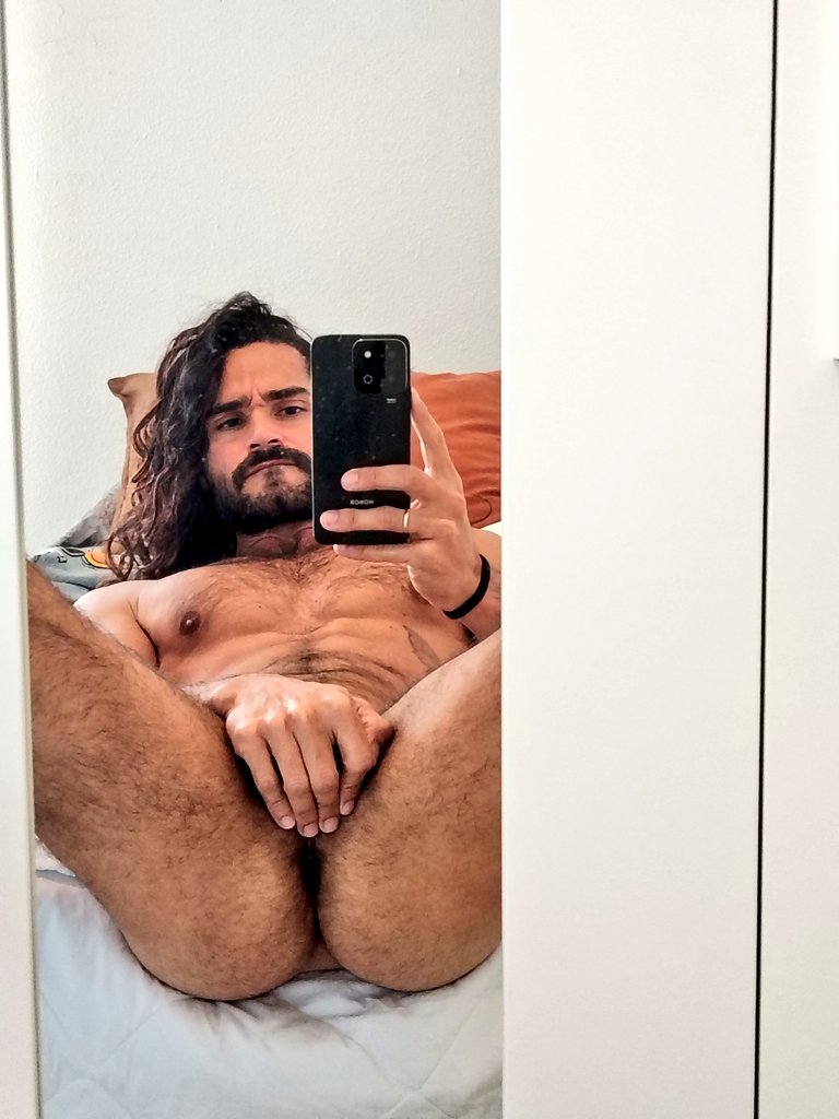 PUROCASTRO tweet media