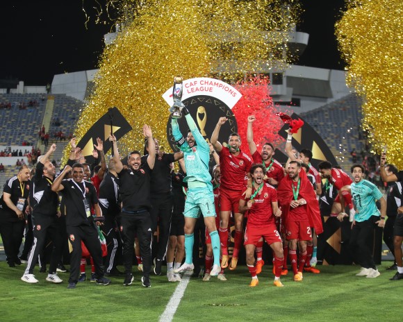 البطولة الي خدناها من الوداد في قلب المغرب ديه المفروض تتحسبلنا باربعه