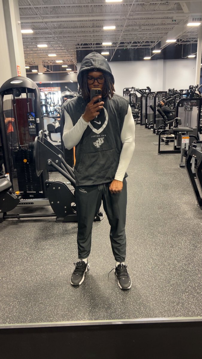 Christian Leonard tweet media