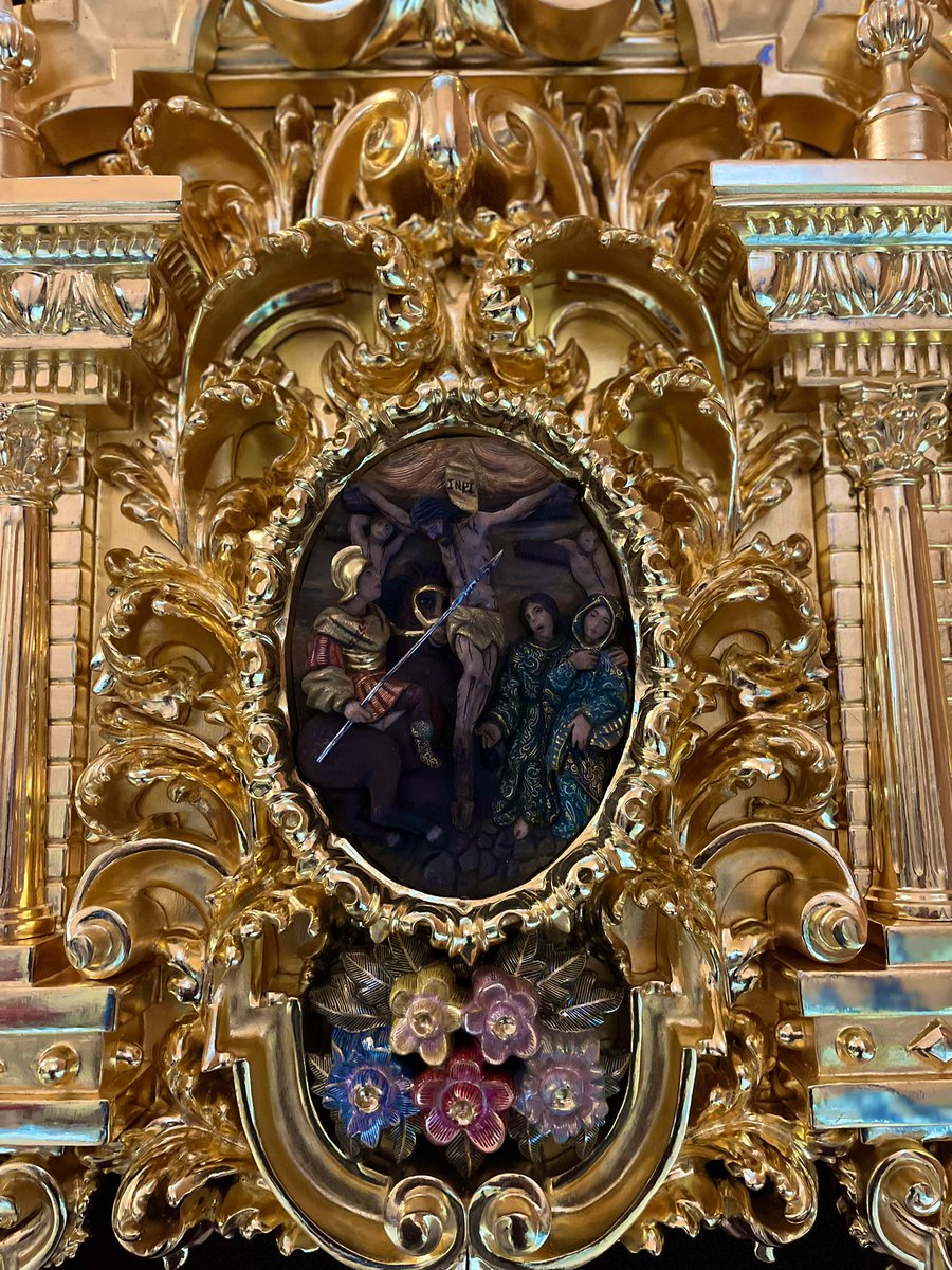 💫 Un proyecto que comenzó hace algo más de 20 años, y que el próximo #MiercolesSanto veremos culminado.

Os mostramos algunos detalles de la 4ª y última fase del dorado del misterio del Señor del Prendimiento, obra de Enrique Castellanos.

👀 Y mañana os contamos una noticia…