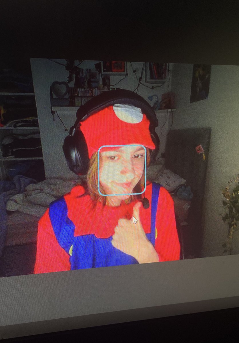 JL shira tweet media