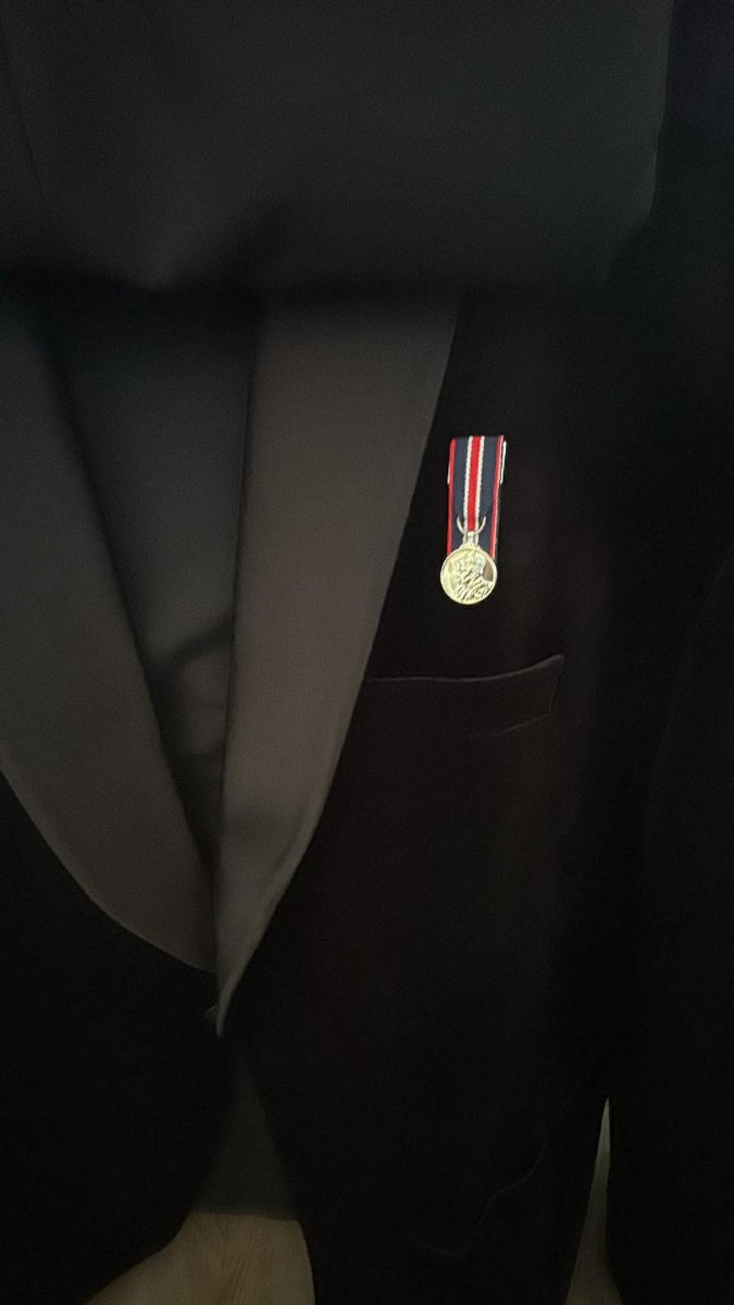 deltagolfUK's tweet photo. @sherlock_comms Just be careful if you're wearing a dinner jacket with a silk lapel, you'll never get the holes out... Spoken from experience. 🤣 And I'm right there with you. https://t.co/X4ojLZoGz2